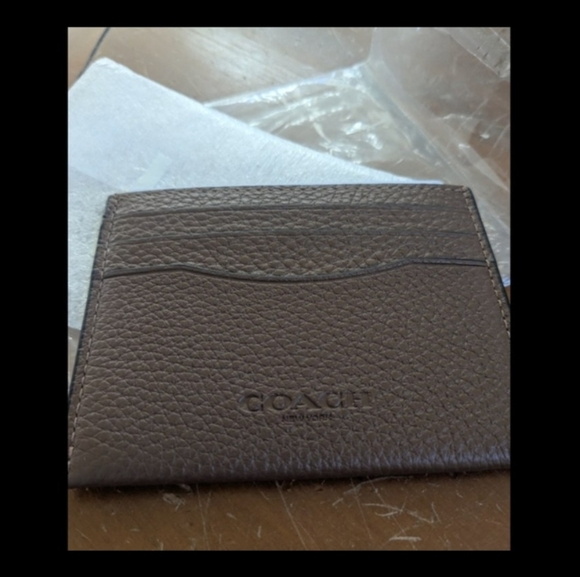 Coach NWT Pebbled Leather Slim Card Holder Dark Brown - Picture 2 of 4